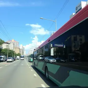 Jaraguá para Lapa de transporte público